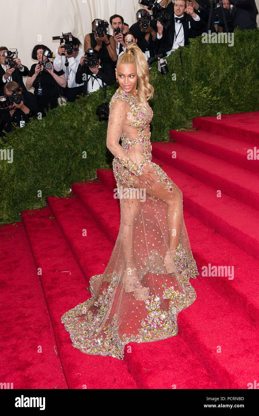 NEW YORK, NY - MAY 04: Beyonce attends the 'China: Through The Looking ...