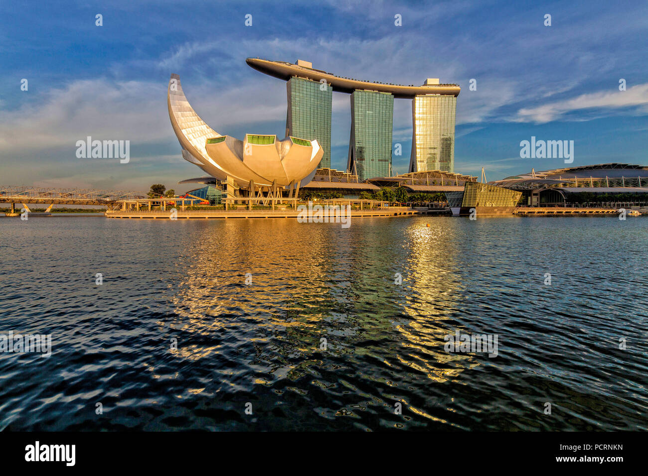 Marina Bay Sands Hotel, ArtScience Museum, Blue Sky, cirrostratus clouds, Singapore, Asia, Singapore Stock Photo