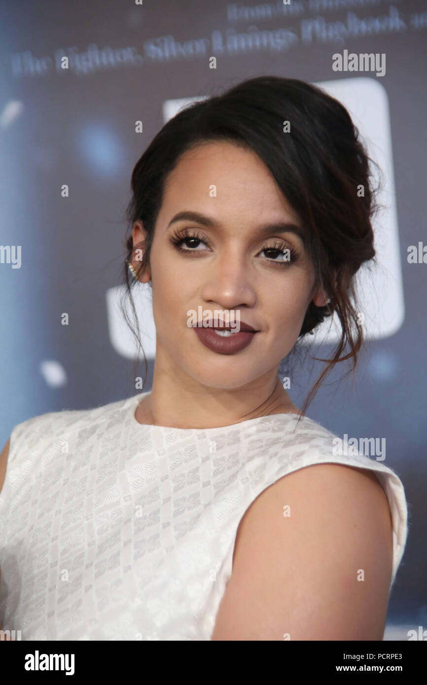 NEW YORK, NY - DECEMBER 13: DASCHA POLANCO attends the premiere of 'Joy ...