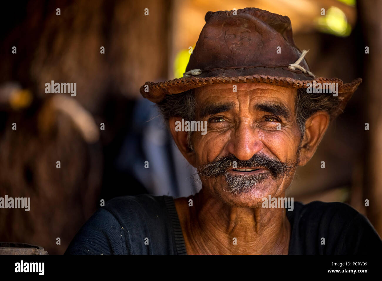 Sugarcane farmer in the Valle de los Ingenios, portrait with hat, Trinidad, Cuba, Sancti Spíritus, Cuba Stock Photo