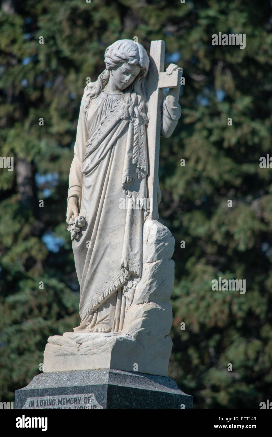 Sculpted female tombstone marker at the Union Cemetary, Calgary ...