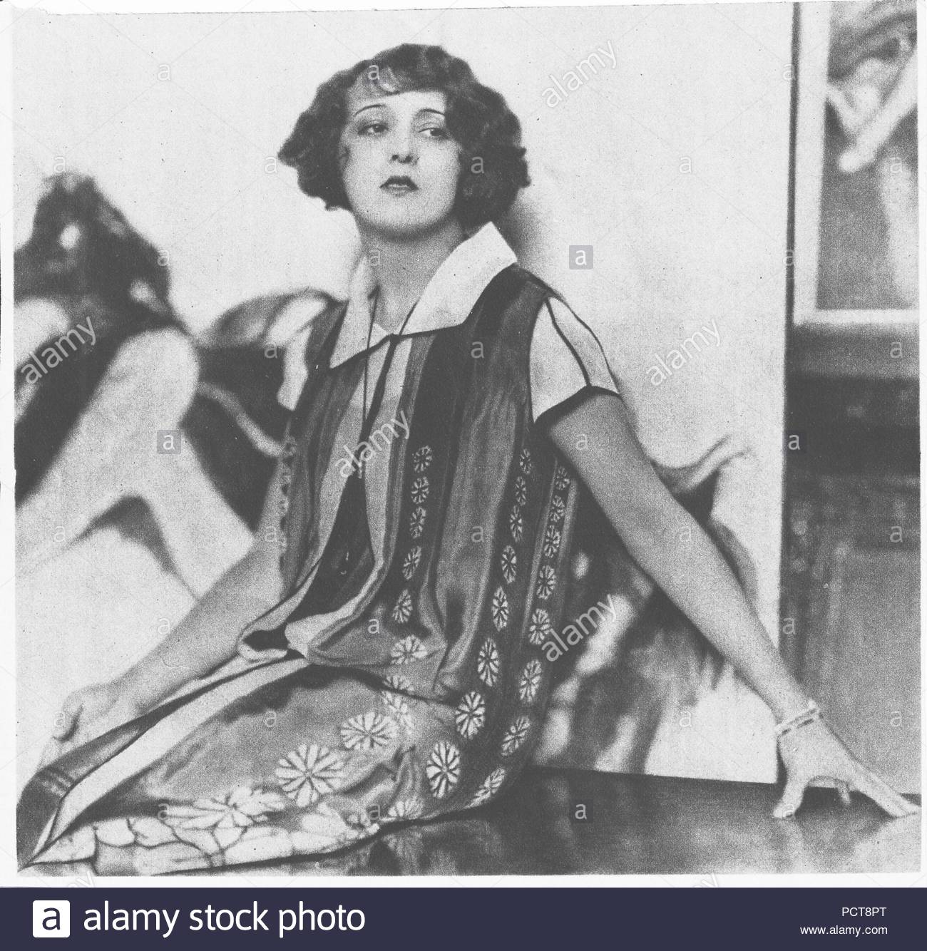 Discussion on this topic: Jayne Modean, jayne-modean/ Discussion on this topic: Martina Stella, jayne-modean/
