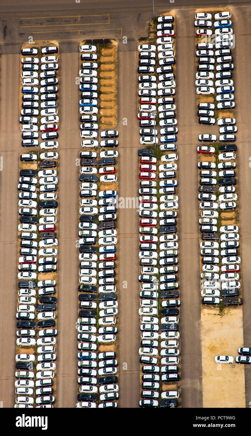 Aerial photo, car park for new cars, BMW new car, Regensburg BMW plant, automotive assembly plant, car factory, Bavarian Motor Works factory, Obertraubling, Regensburg, independent city in Eastern Bavaria, Bavaria, Germany Stock Photo