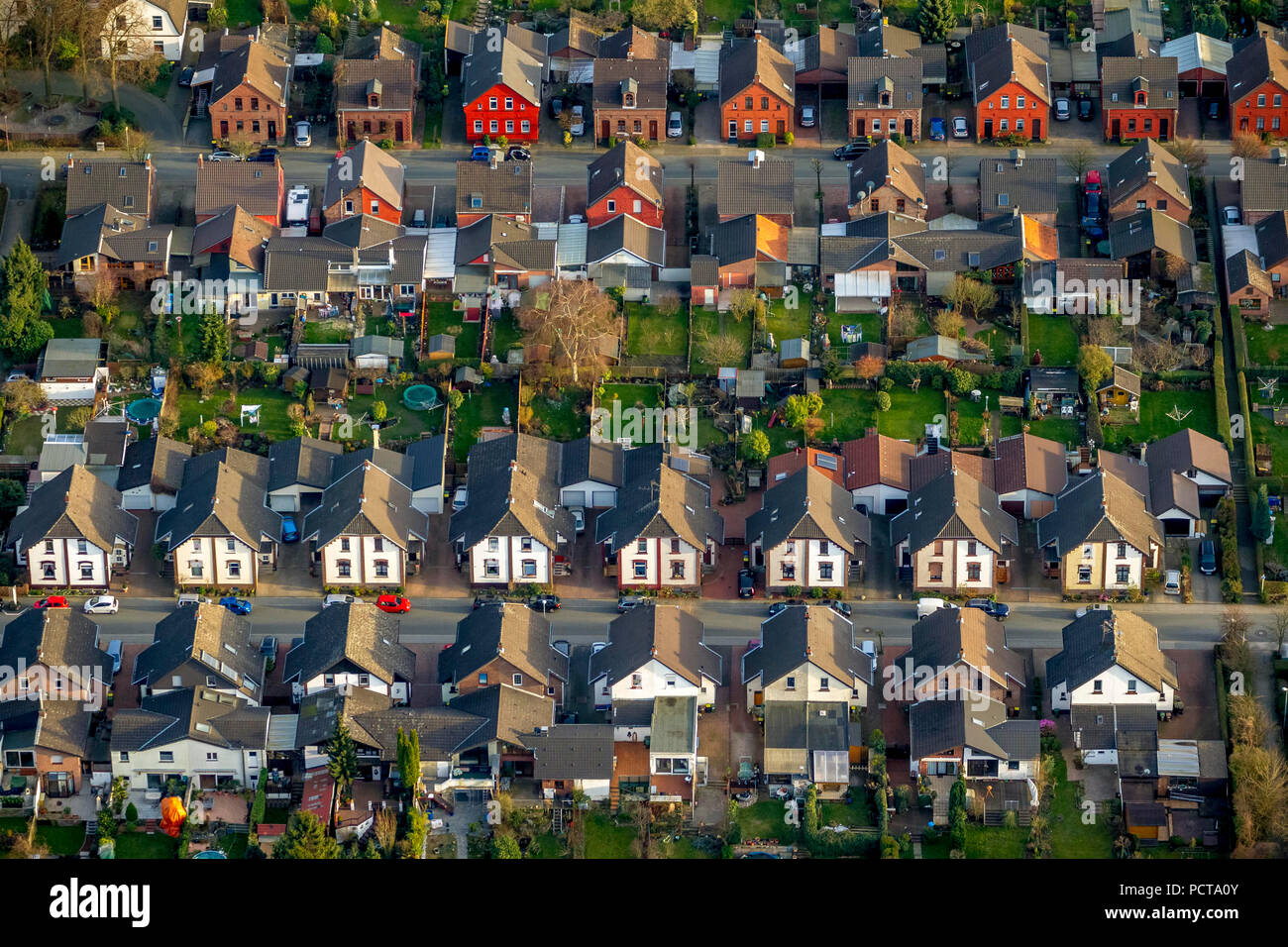 Aerial photo, Mühlheim Mausegattsiedlung housing complex, historic terraced houses, rear gardens, Mülheim, Ruhr area Stock Photo