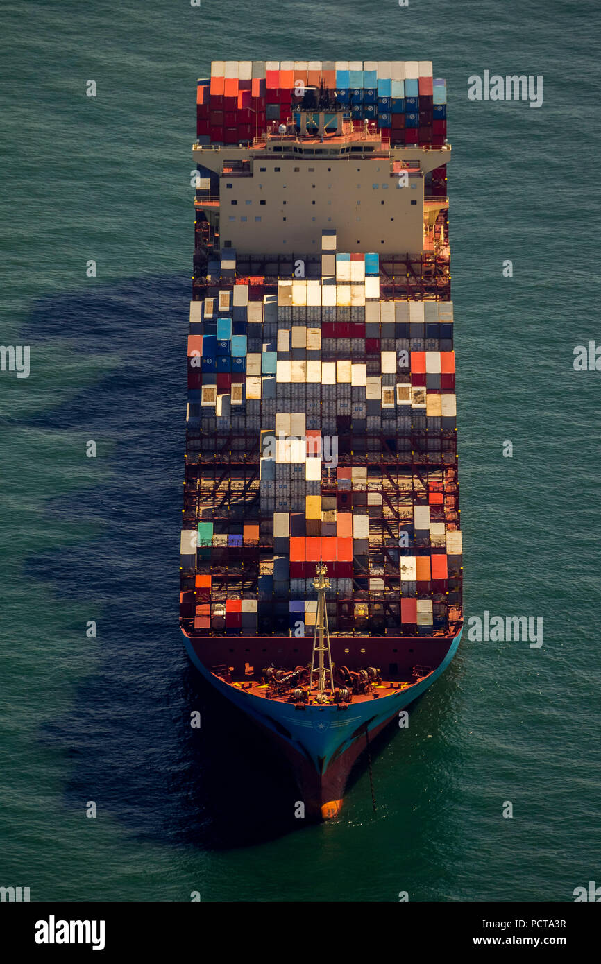 Shipping container ship anchor hi-res stock photography and images - Alamy