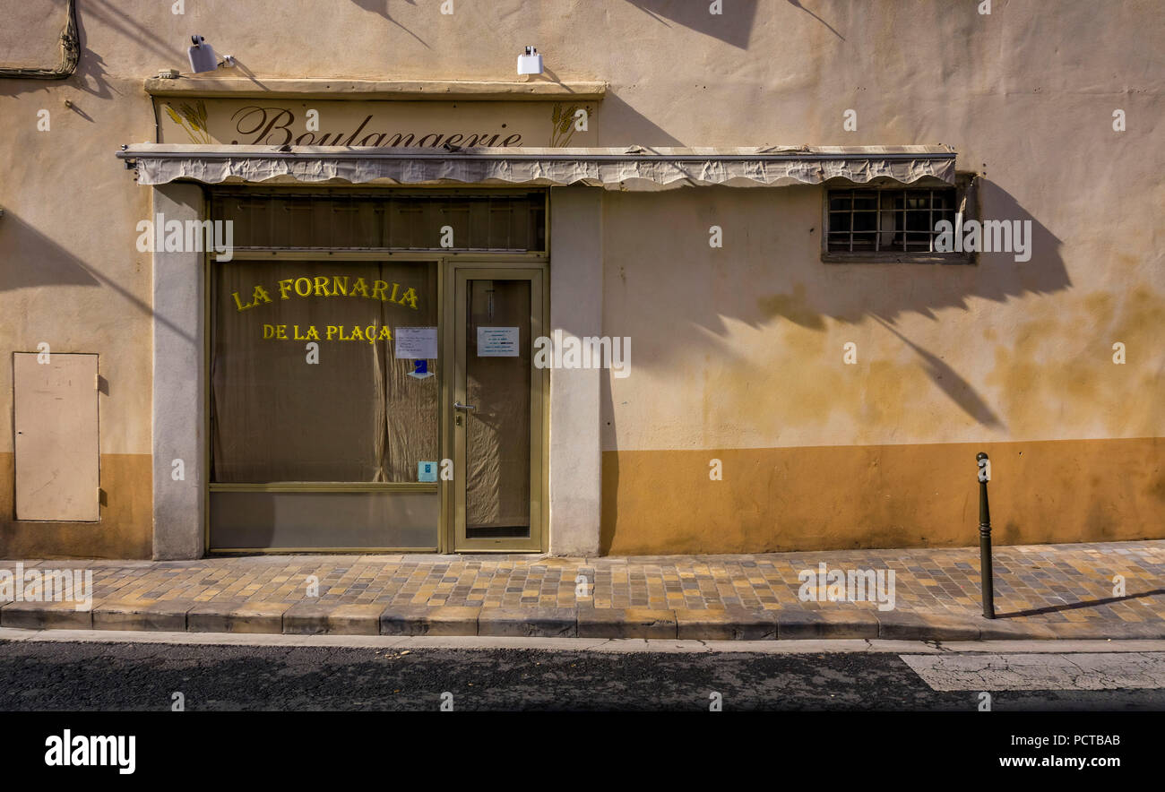 Closed boulangerie in Narbonne Stock Photo