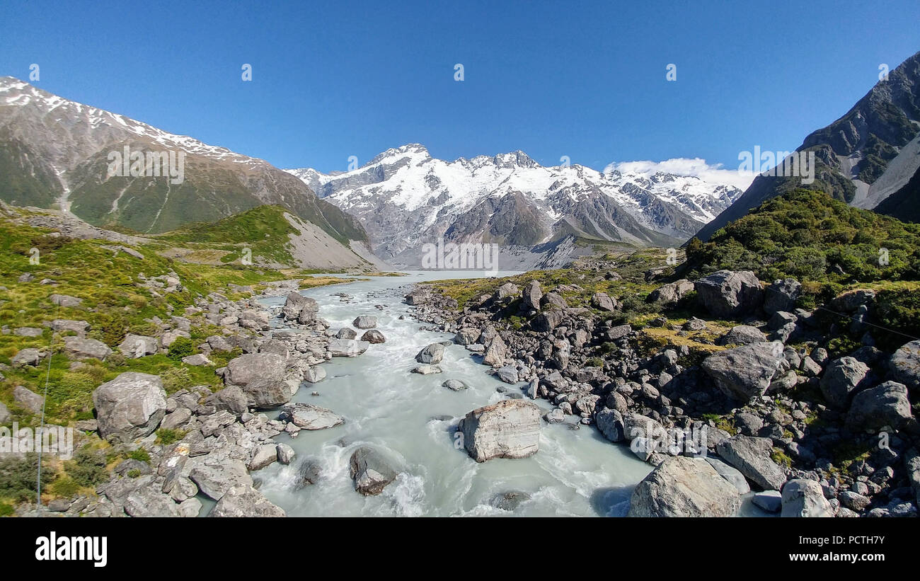 New Zealand Snowy Mountains Stock Photo Alamy