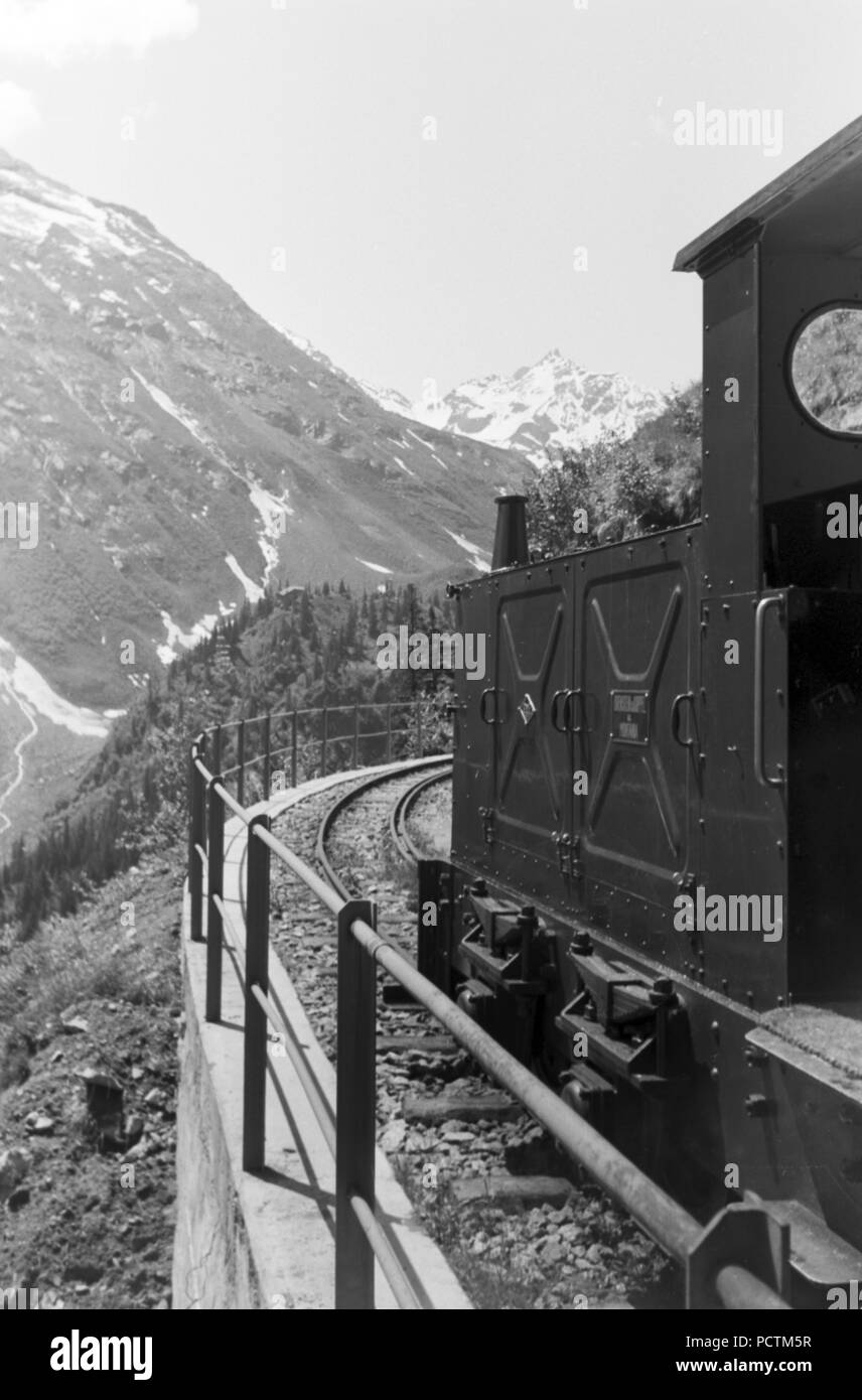 A village developing at the Piz Buin, Germany 1930s. Stock Photo