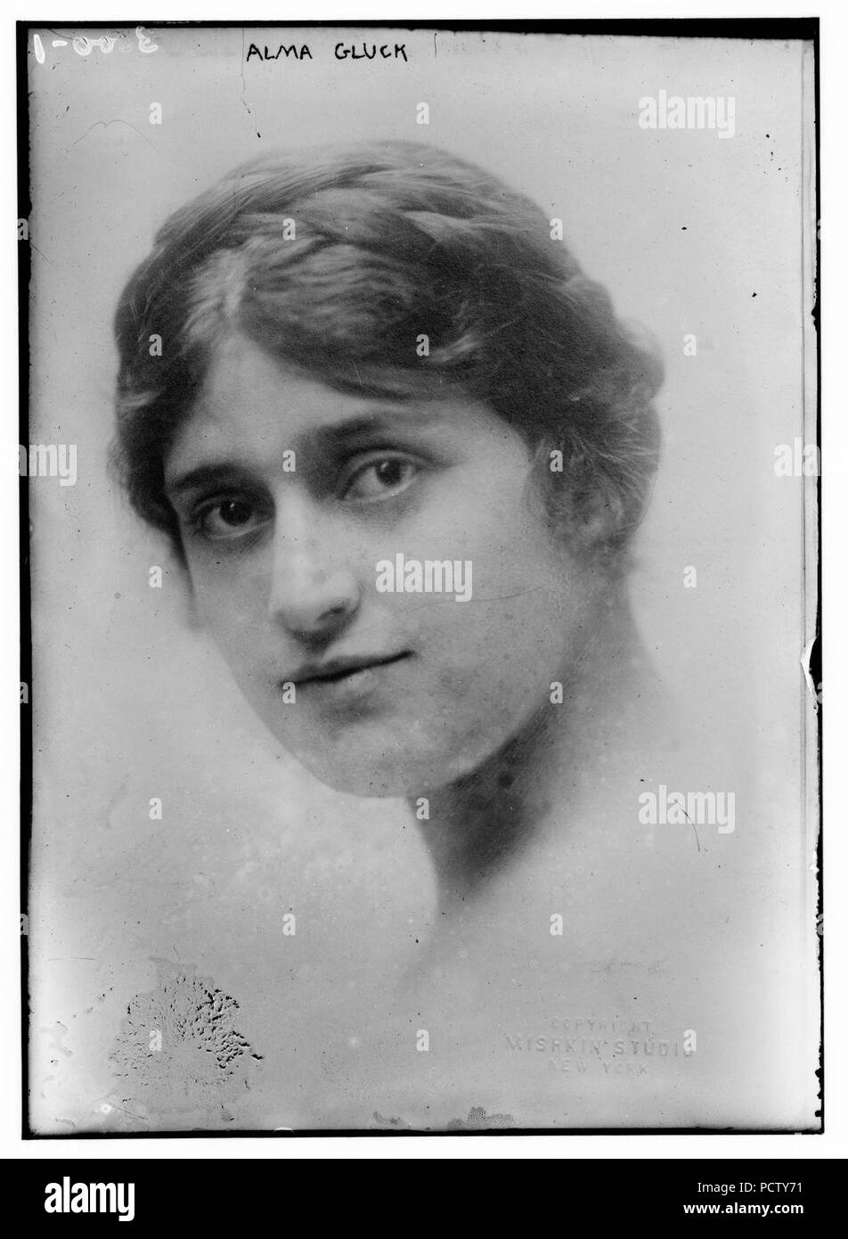 Alma Hanlon Alma Hanlon new foto Alma Hanlon Alma Hanlon new pictures