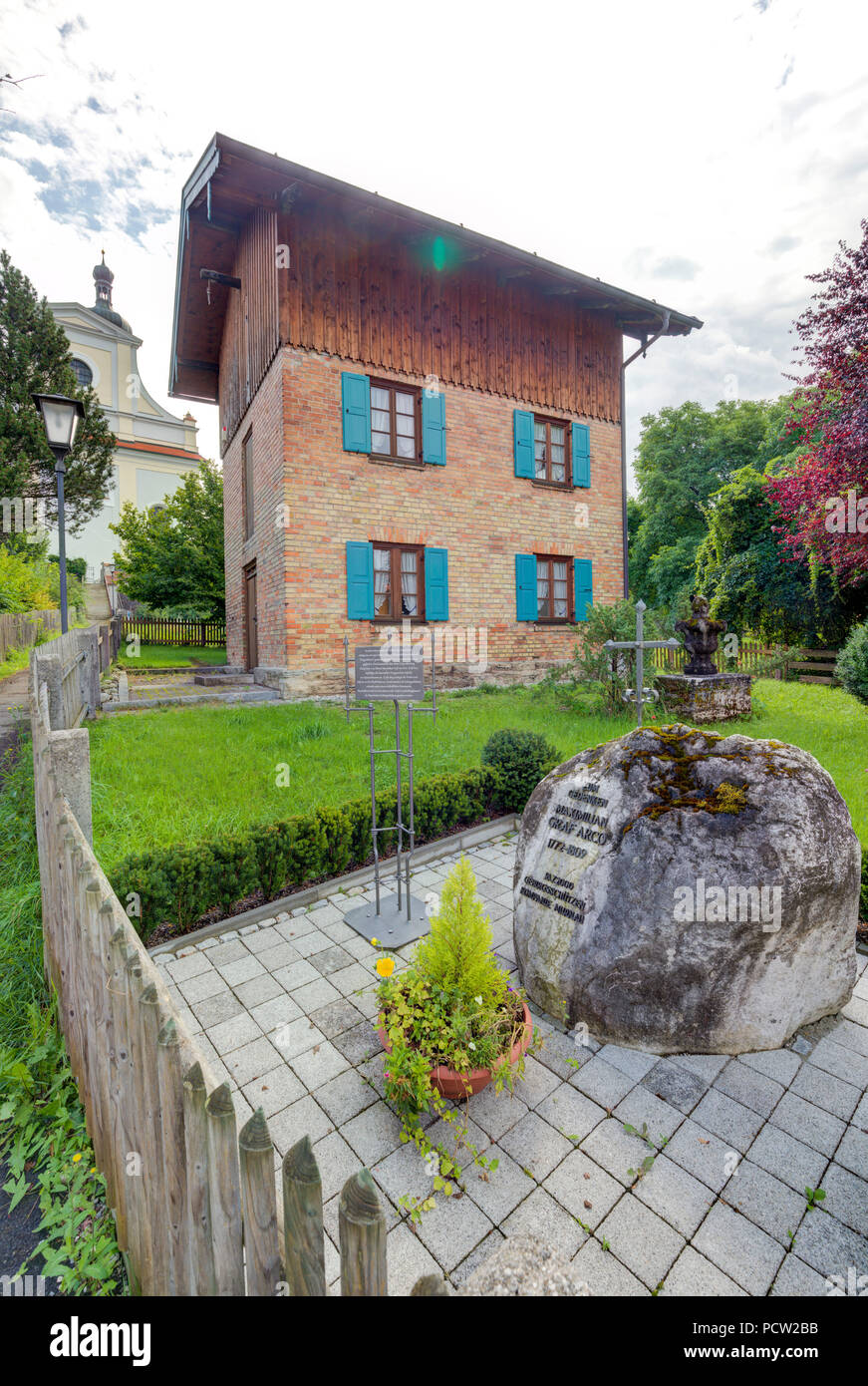 Count von Arco, Monument, House Facade, City Architecture, Murnau