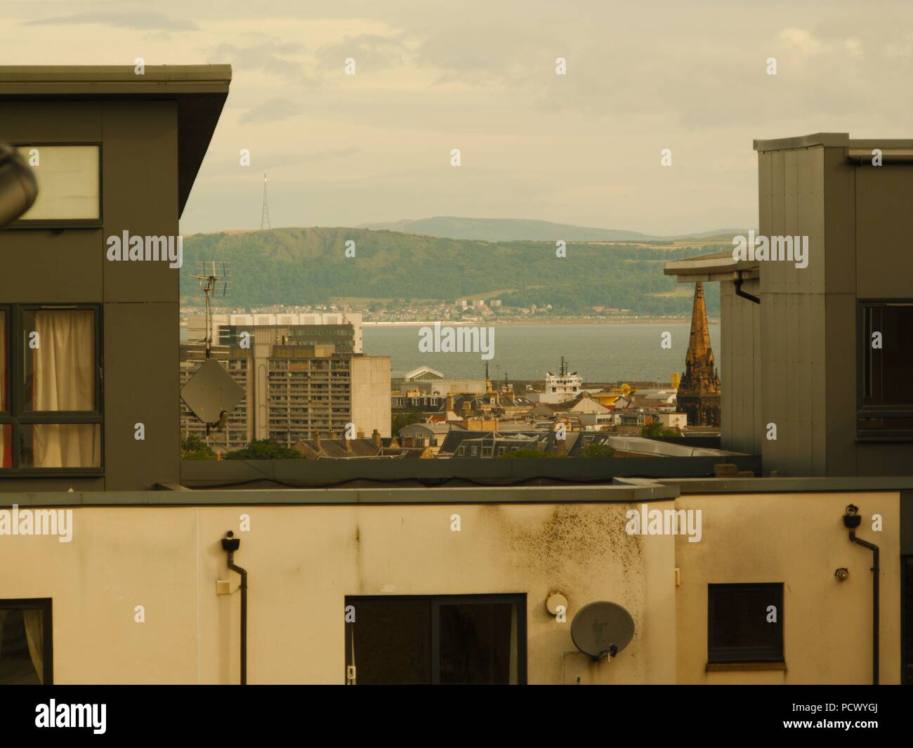 Leith edinburgh people hi-res stock photography and images - Alamy
