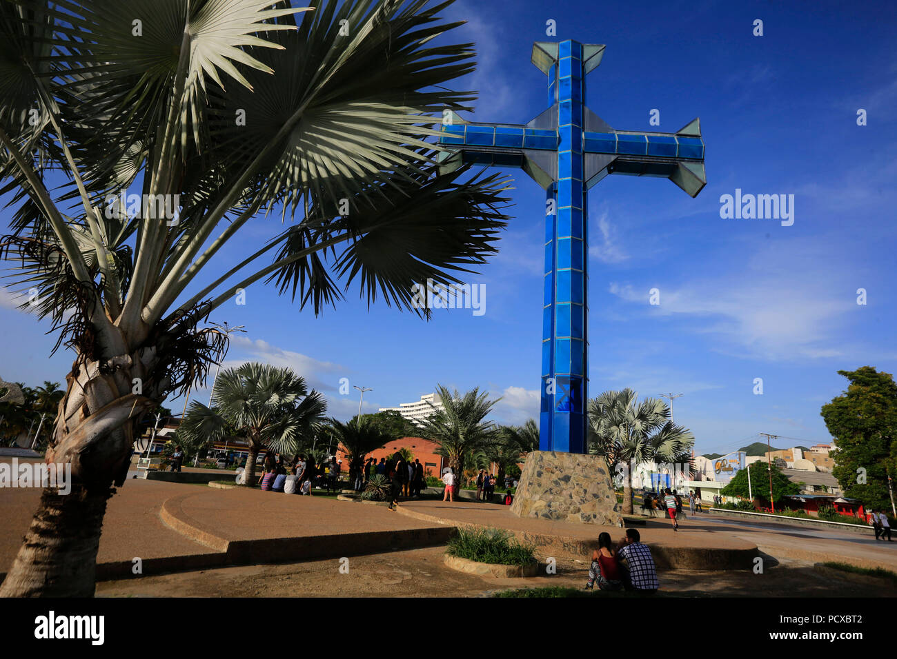 Puerto La Cruz, Anzoategui, Venezuela. 3rd Aug, 2018. August 03, 2018. Cross of the Paseo Col''”n, icon of the city.The Paseo de La Cruz and El Mar1 also known as El Paseo Col''”n is a wide promenade located north of Puerto la Cruz, a city in the northwest of Venezuela. It was inaugurated on May 3, 1967. It is known by that name because of the square that in honor of Christopher Columbus was on the eastern side of the promenade. Today the walk has a wide avenue and a large pedestrian area. In this space the traditional artisans of Puerto La Cruz are located. The Paseo Col''”n is a must-see Stock Photo