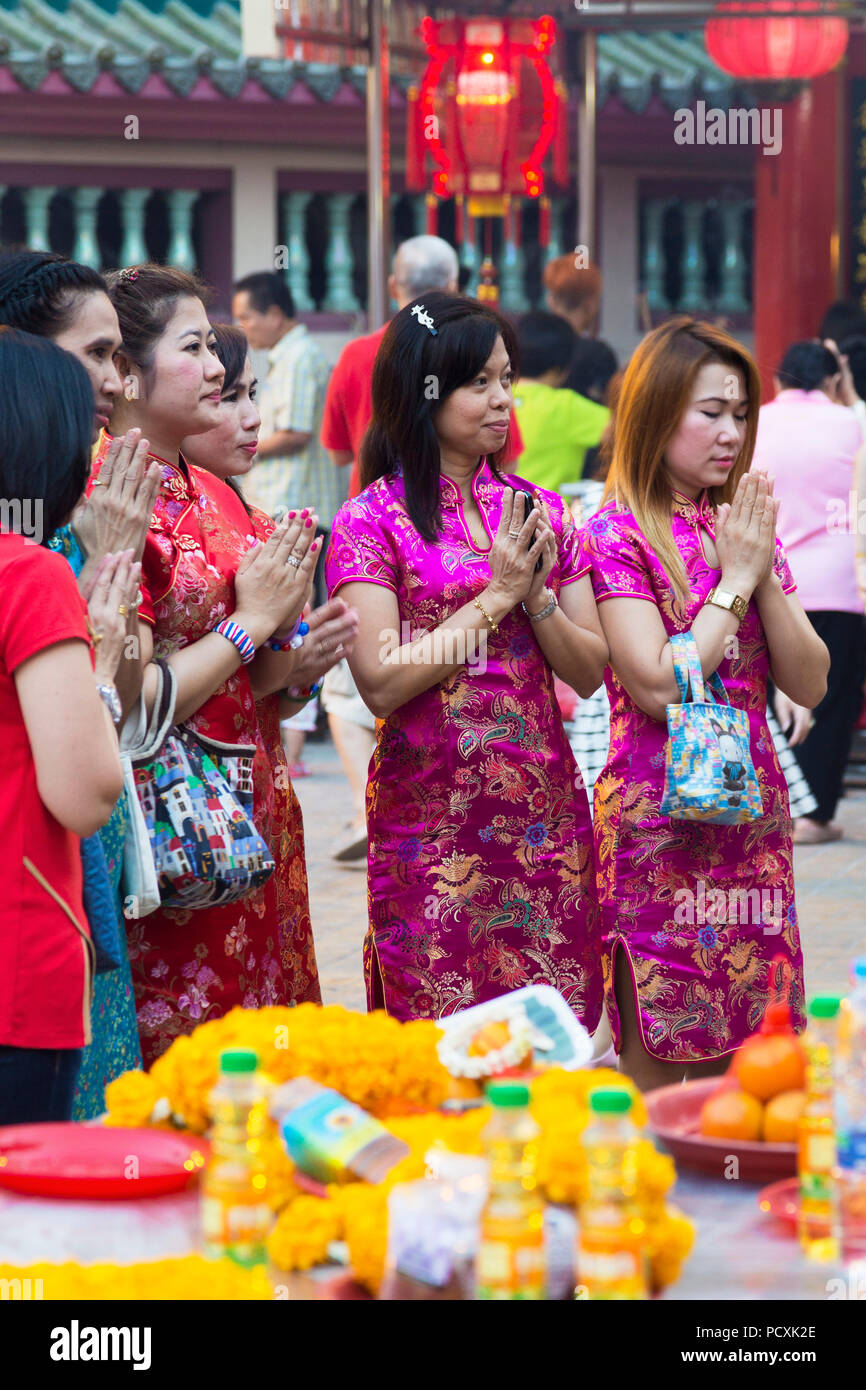 chinese new year thailand holiday