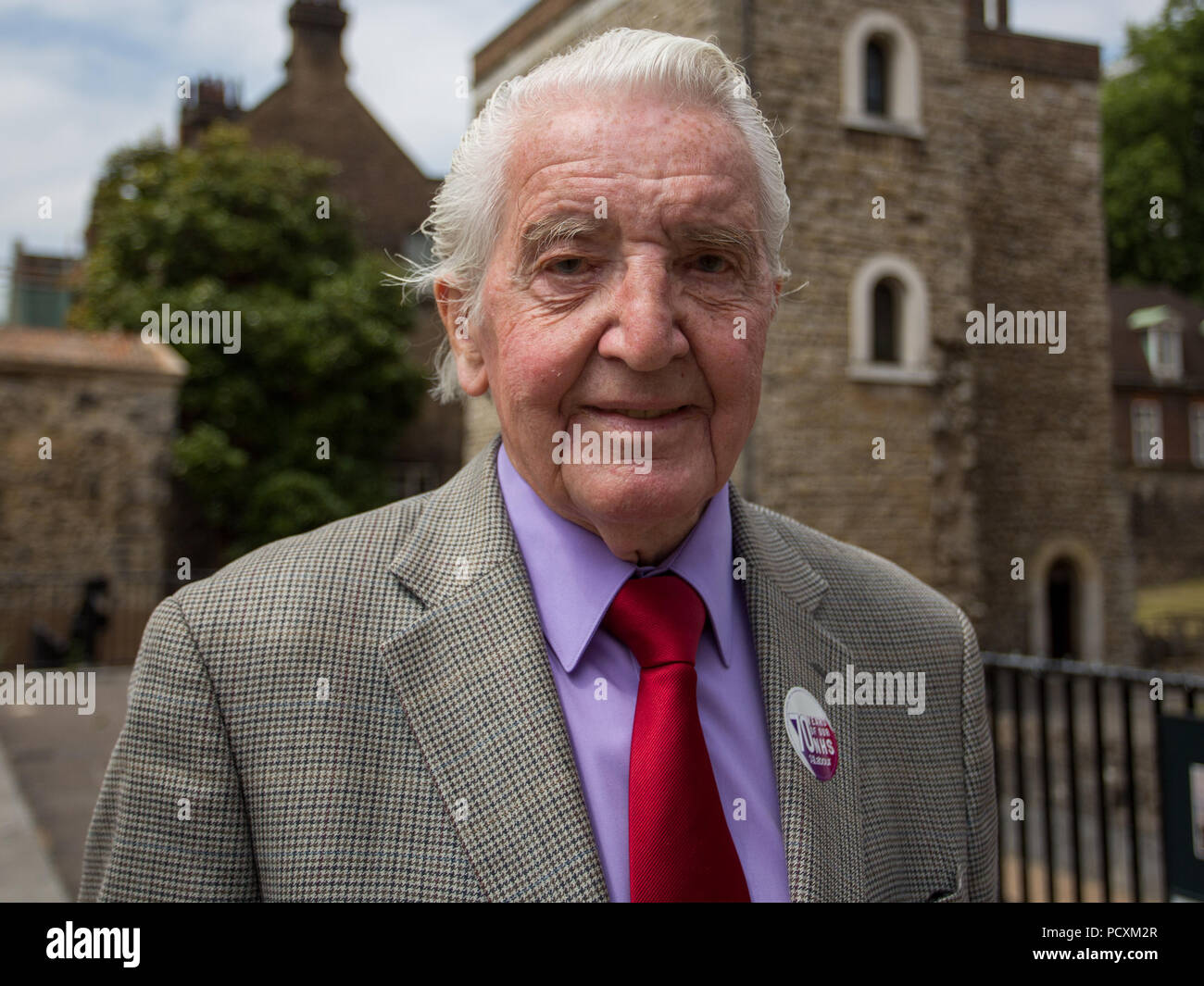 Labour MPs including Jon Ashworth, David Lammy and Dennis Skinner, gather on College Green in Westminster holding cards wishing the NHS a happy 70th Birthday.  Featuring: Dennis Skinner MP Where: London, England, United Kingdom When: 04 Jul 2018 Credit: Wheatley/WENN Stock Photo