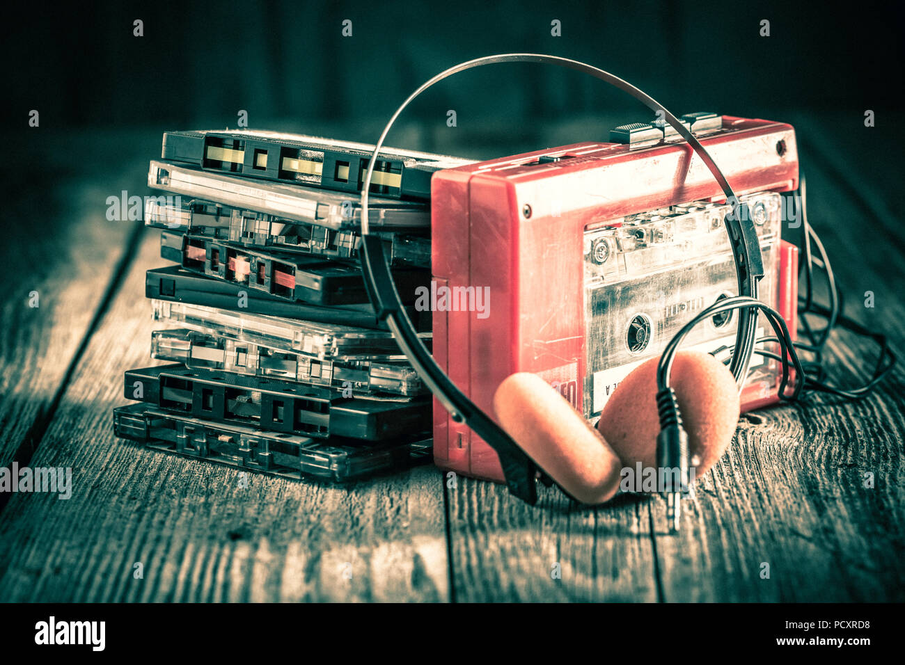 Page 3 Walkman 80s High Resolution Stock Photography And Images Alamy