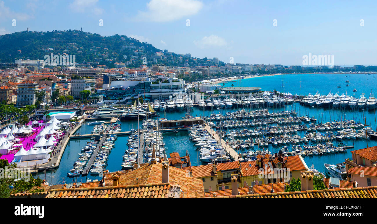 Cannes France a resort town on the French Riviera, is famed for its  international film festival. Its Boulevard de la Croisette, curving along  the coas Stock Photo - Alamy, image size:1300x772