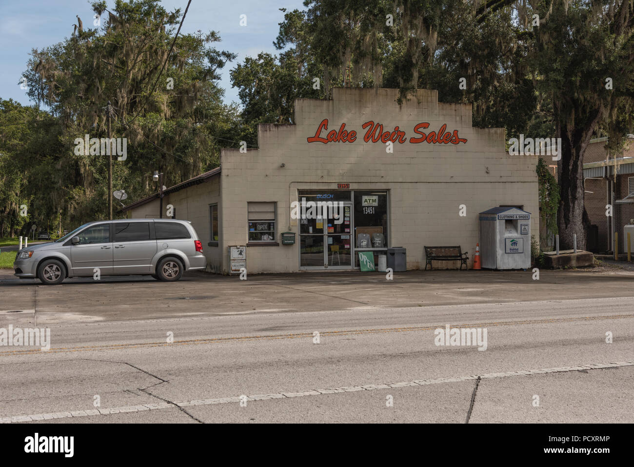 Lake Weir Sales Store Ocklawaha, Florida USA Stock Photo Alamy