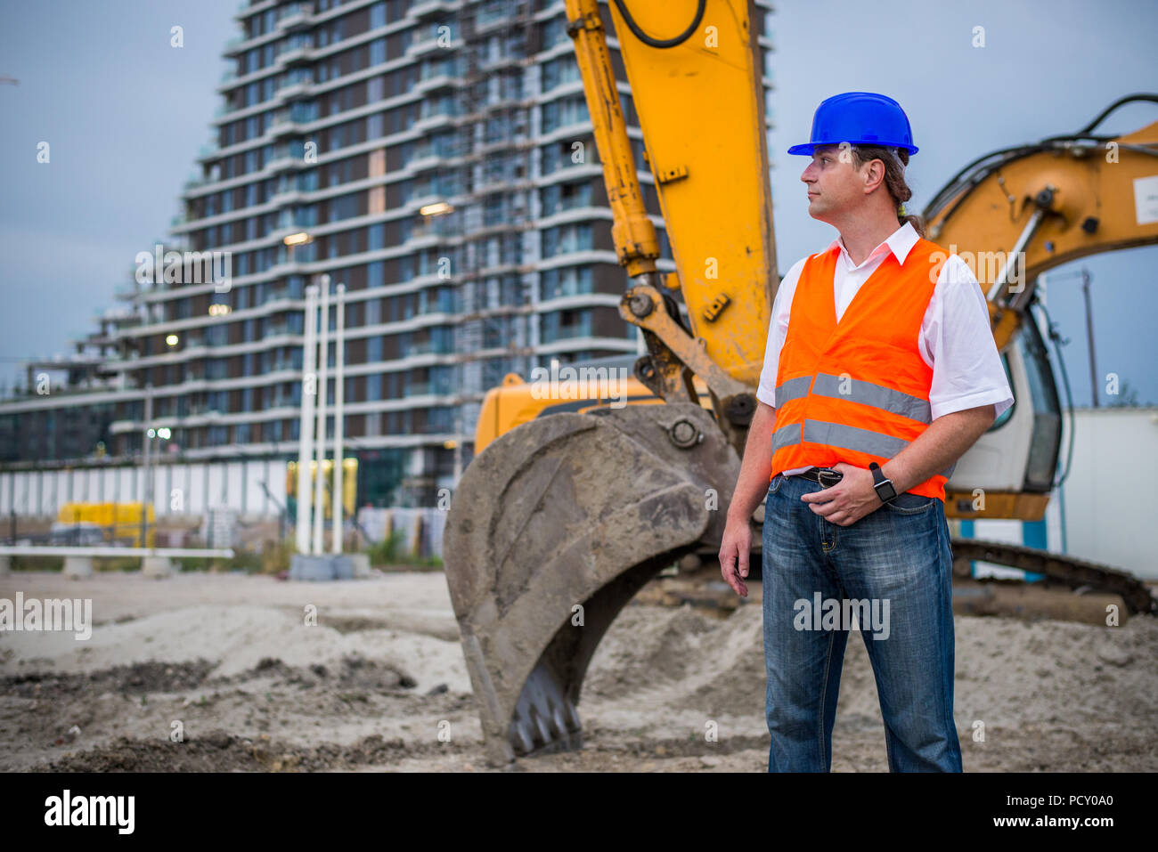 Construction supervisor hi-res stock photography and images - Alamy