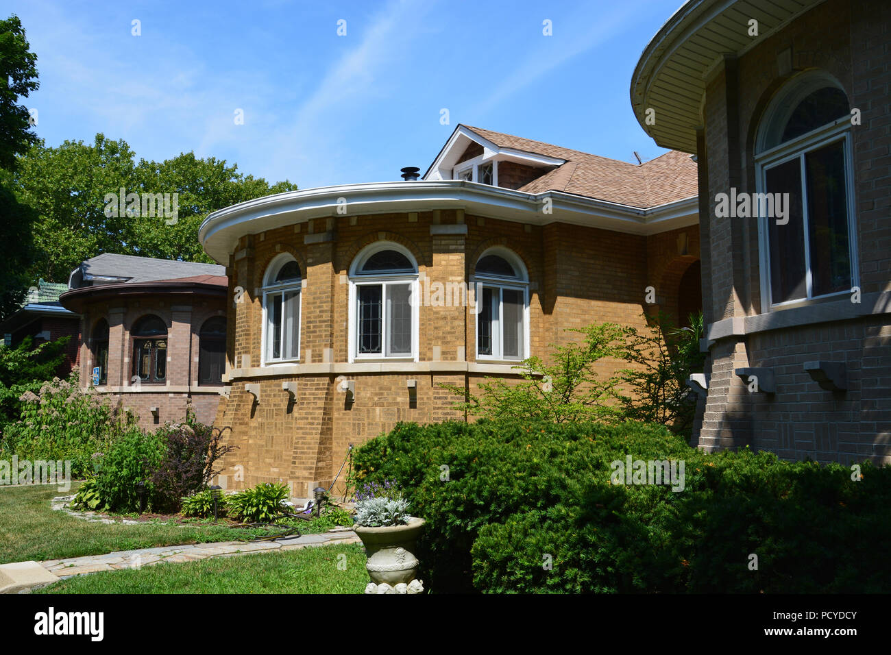 The Rogers Park Manor Historic District features a dense cluster of unmodified Chicago style bungalows built in the 1920's following WWI. Stock Photo