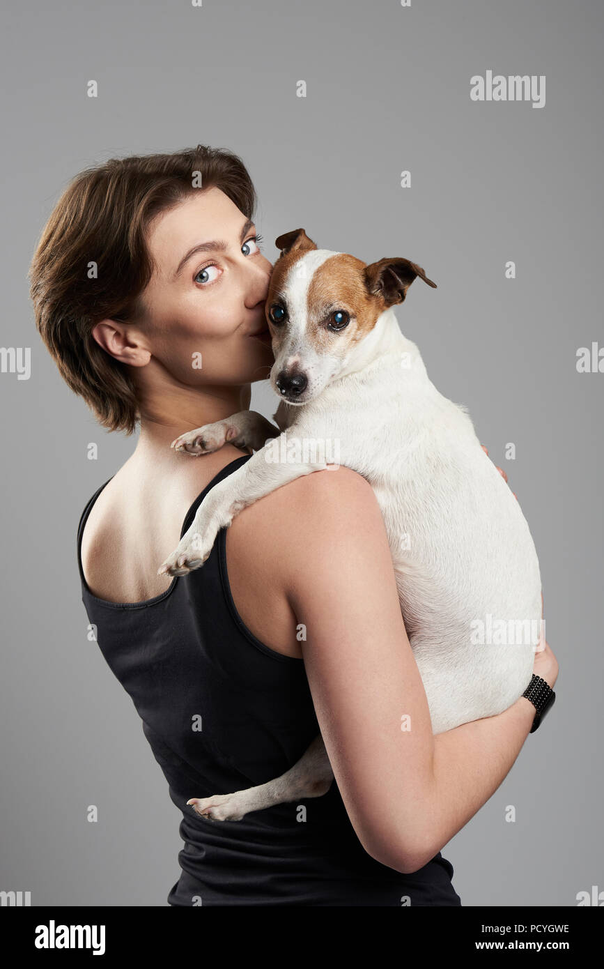 Do Dogs Like To Be Kissed On The Nose