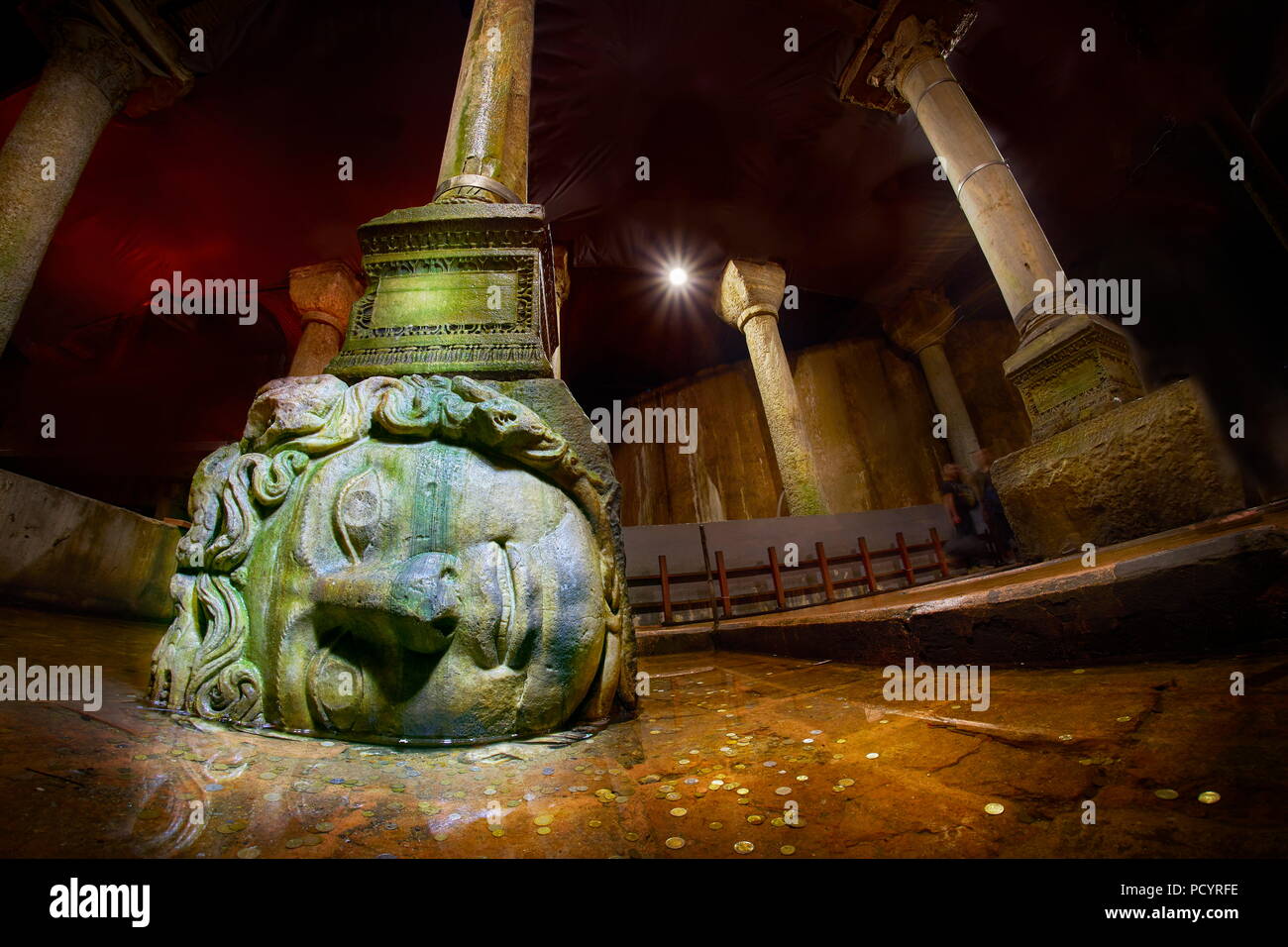 Medusa Head, Basilica Cistern, Istanbul, Turkey Stock Photo - Alamy