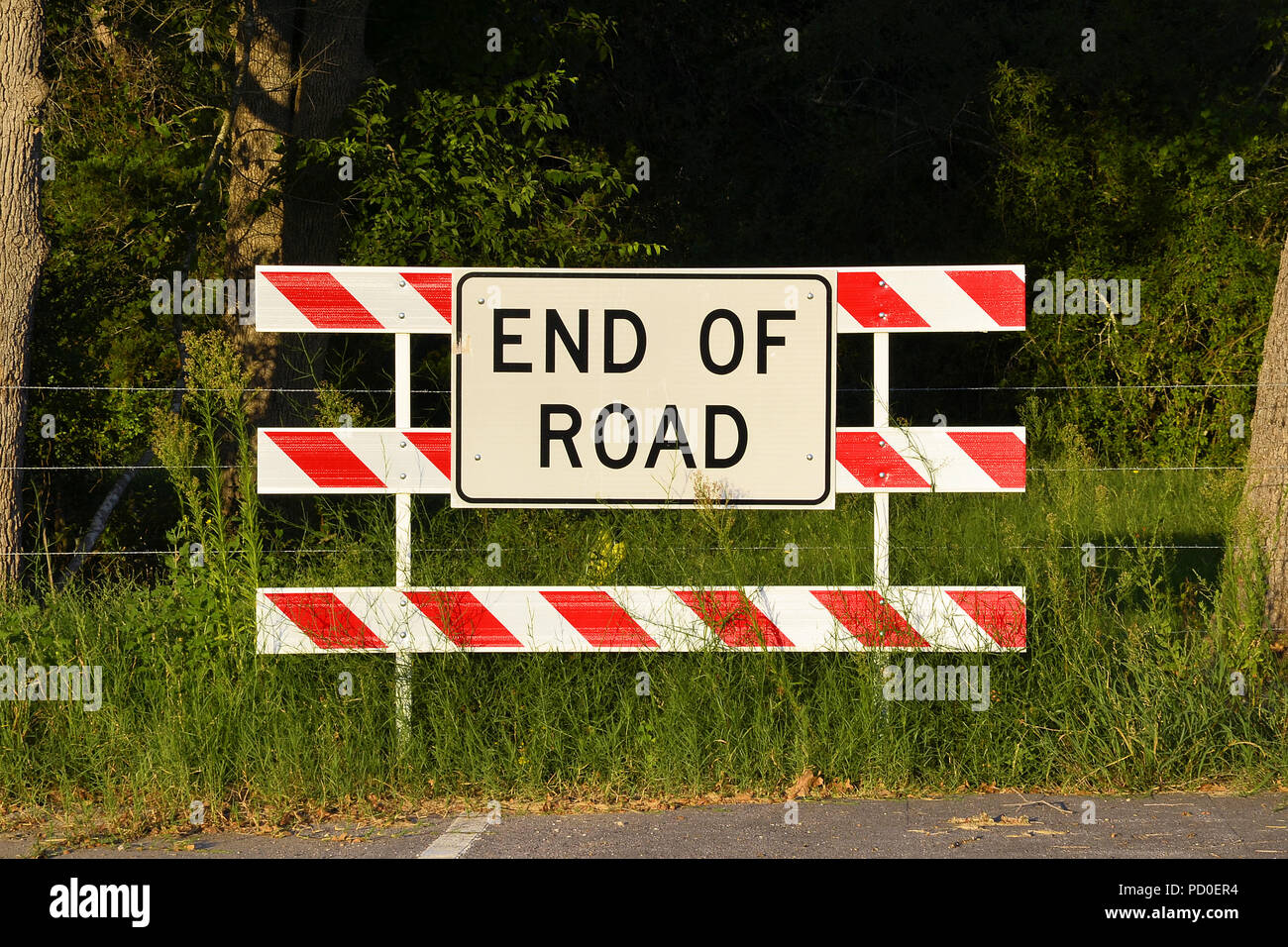 end-of-the-road-sign-PD0ER4.jpg