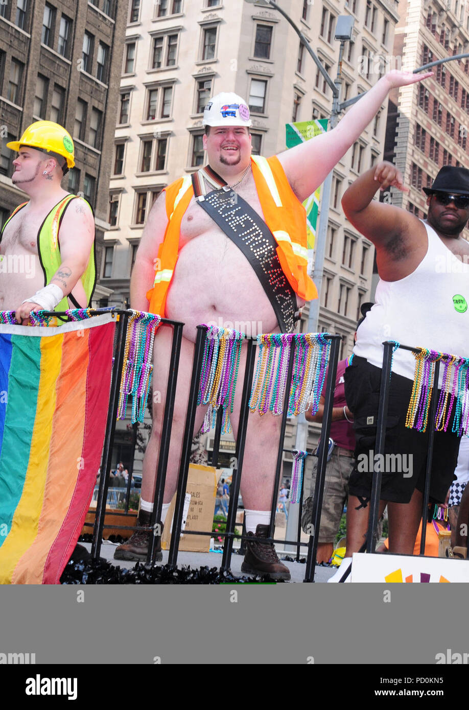 2009 new york city gay pride parade hi-res stock photography and images ...