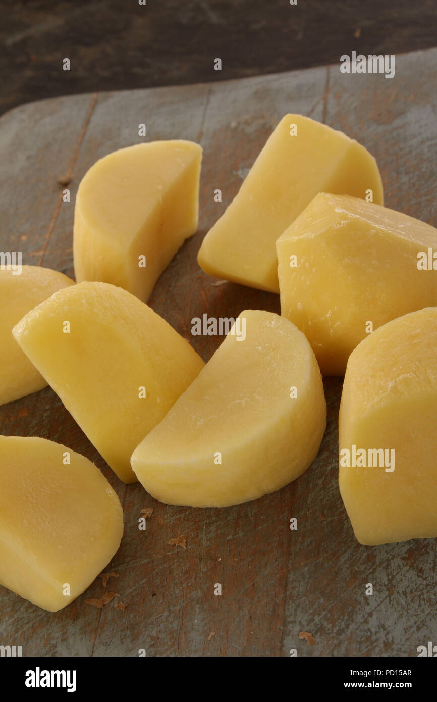 washed peeled and cut potatoes Stock Photo Alamy