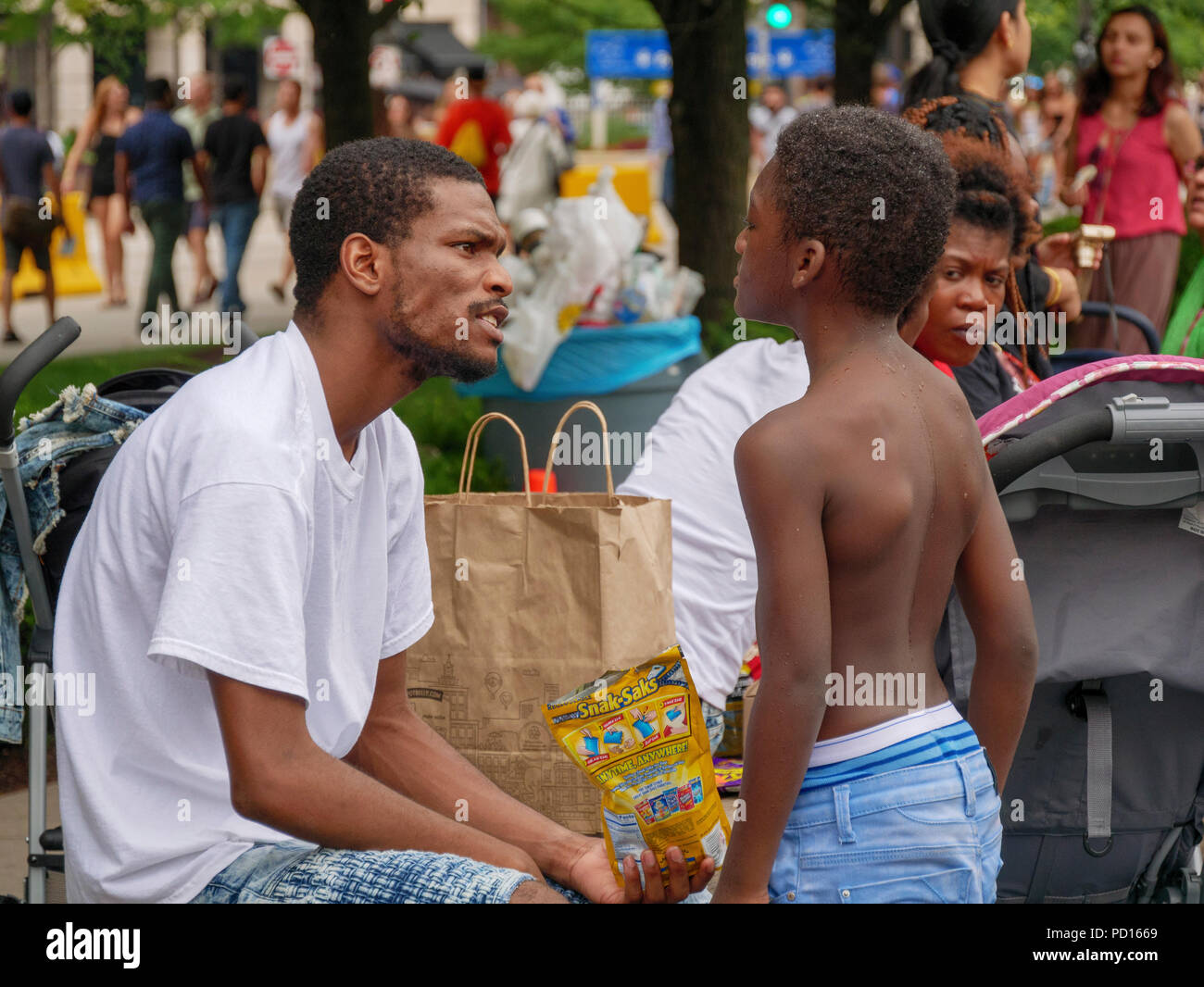 Stern look hi-res stock photography and images - Alamy