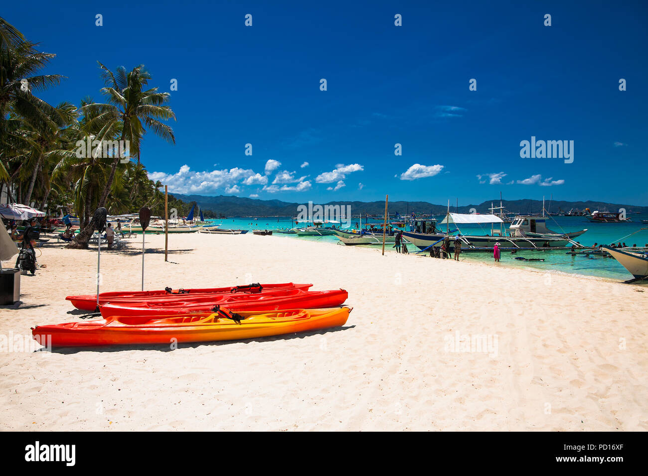 Diving's boat and kayak at famous White Beach on Boracay Island, Philippines Stock Photo Alamy