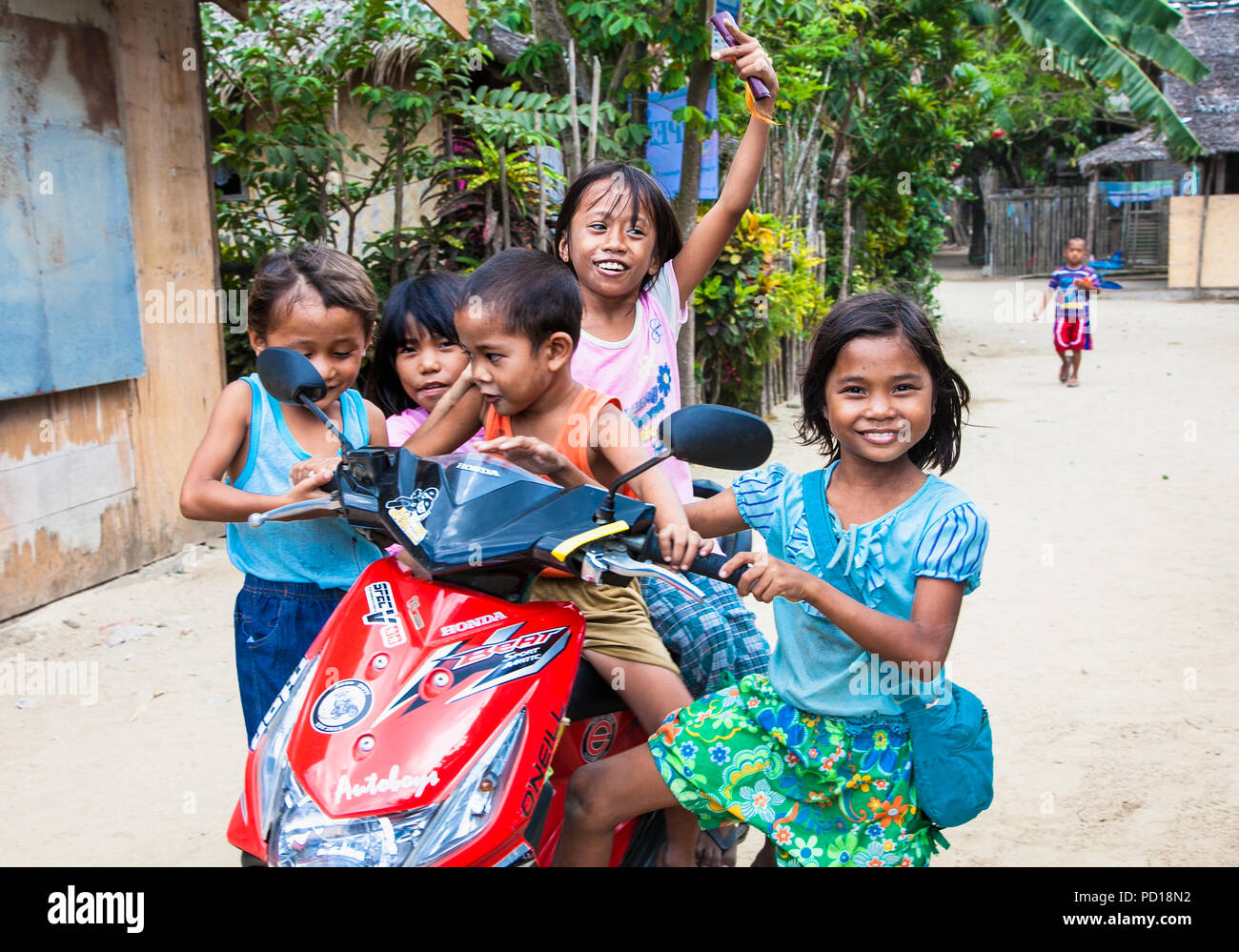 Philippines children school hi-res stock photography and images - Alamy