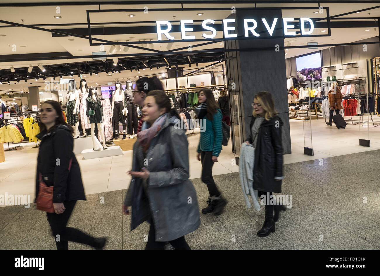 Reserved store hi-res stock photography and images - Alamy