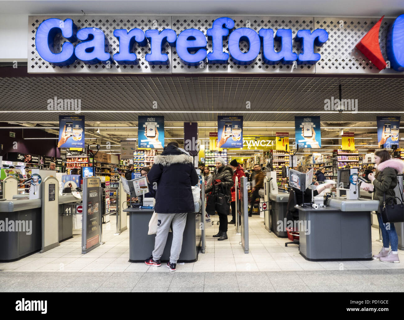 Krakow, Poland. 19th Mar, 2018. Carrefour store in Galeria Krakowska.  Credit: Igor Golovniov/SOPA Images/ZUMA Wire/Alamy Live News Stock Photo -  Alamy