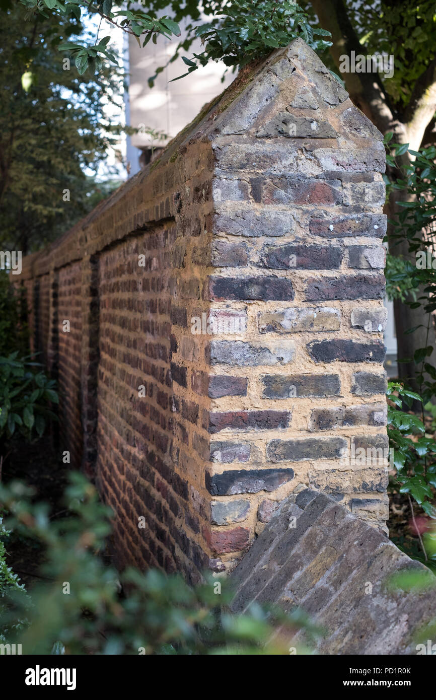 Original wall of Novo Cemetery at Queen Mary University of London