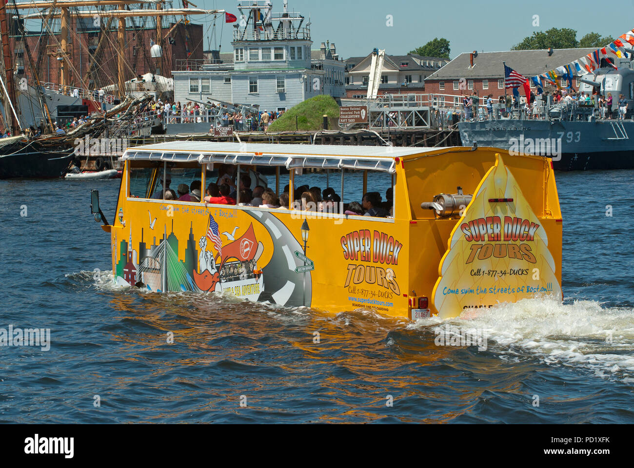 Super Duck Tours boat, an amphibious vehicle sailing on the Boston Harbor, Suffolk County, Massachusetts, USA Stock Photo
