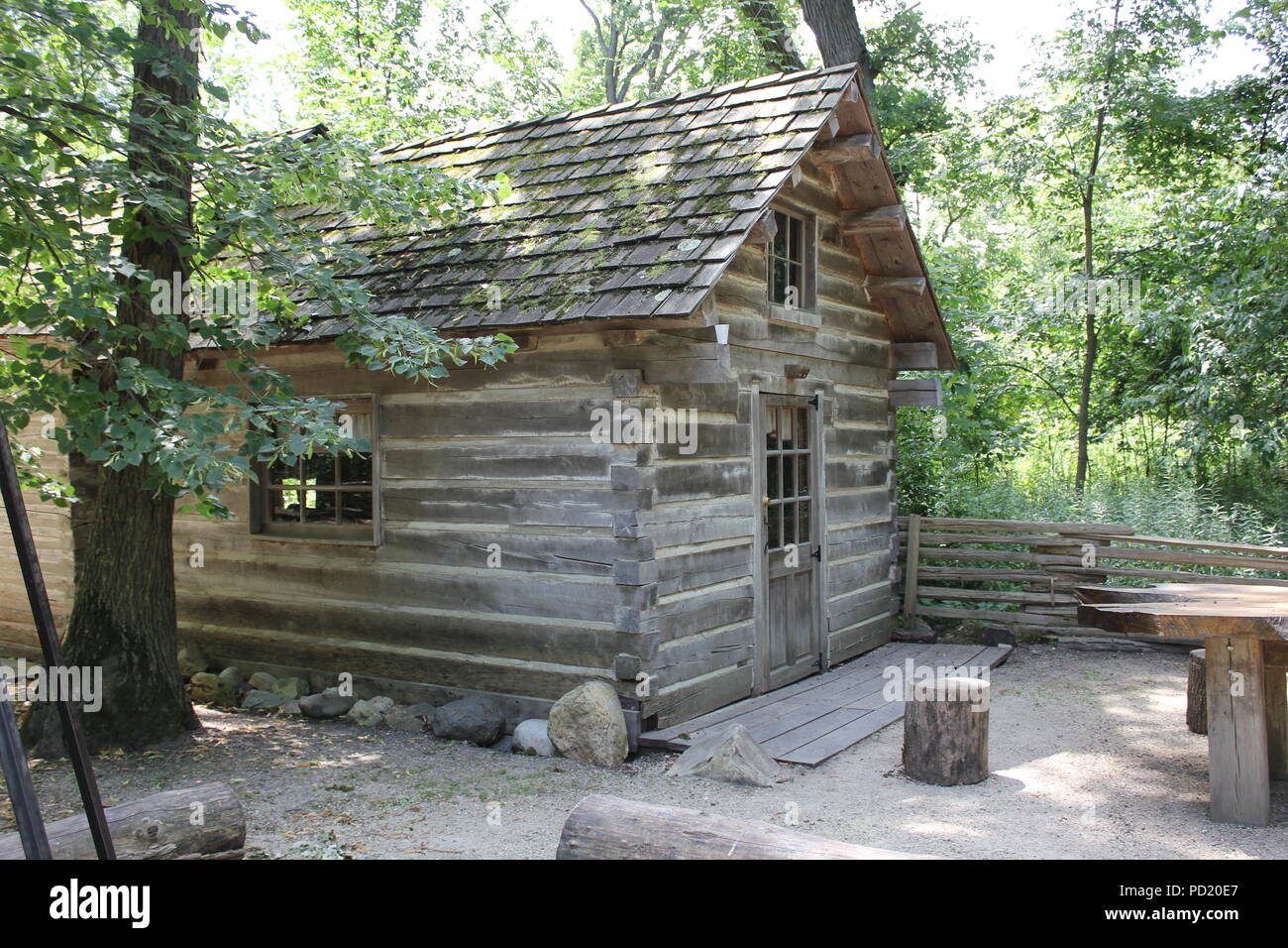 Log Cabin Homestead At National Historic Landmark The Grove In