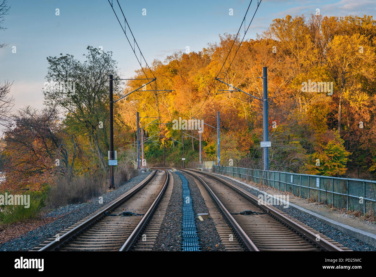 Light rail tracks hires stock photography and images Alamy