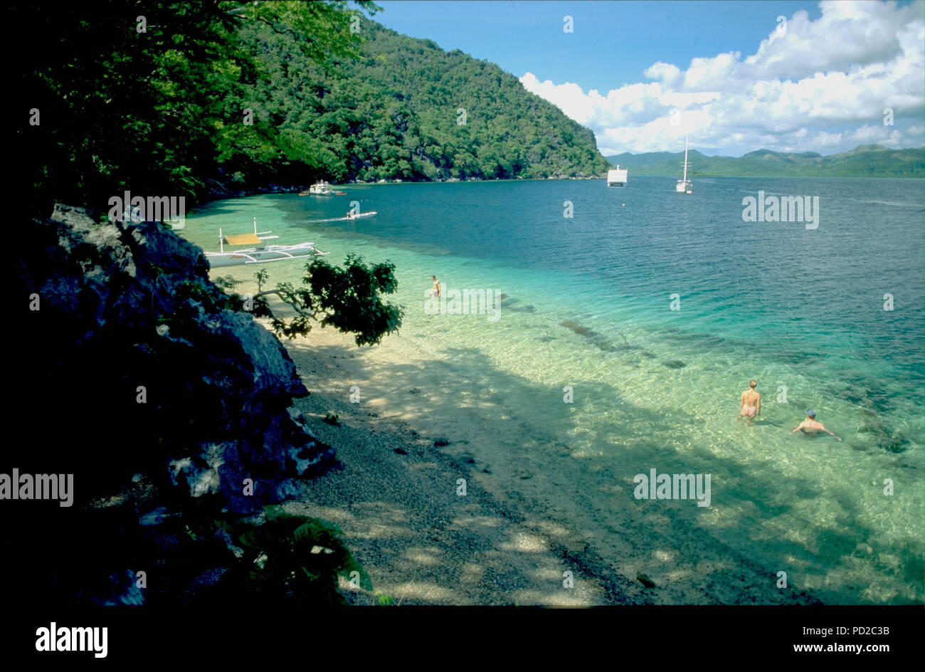 Crital clear water hi-res stock photography and images - Alamy