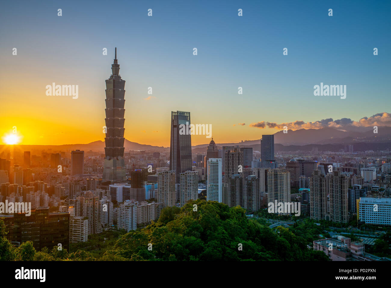 Taipei city tower hi-res stock photography and images - Alamy