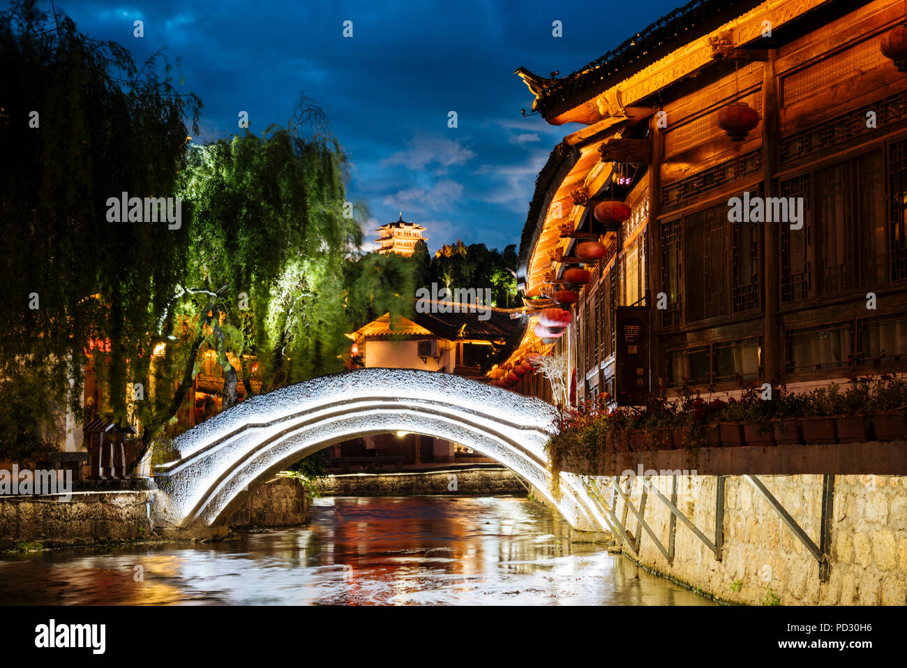 Old town of Lijiang, Yunnan, China Stock Photo - Alamy