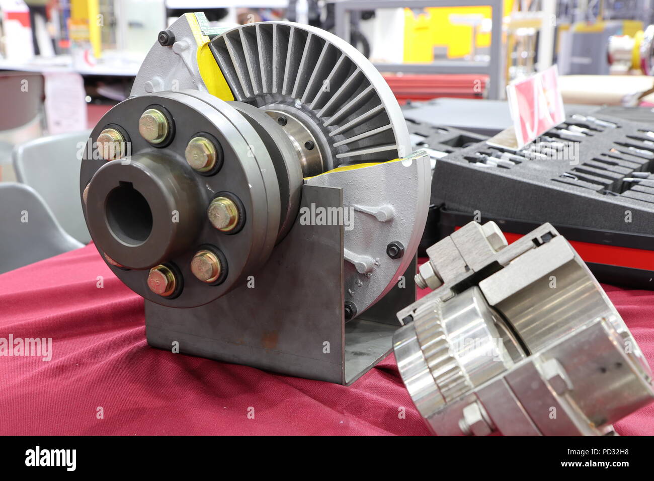 The Fluid Coupling for transmission motor power Stock Photo Alamy