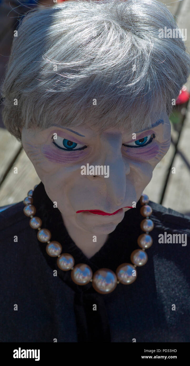 Theresa may necklace hi-res stock photography and images - Alamy