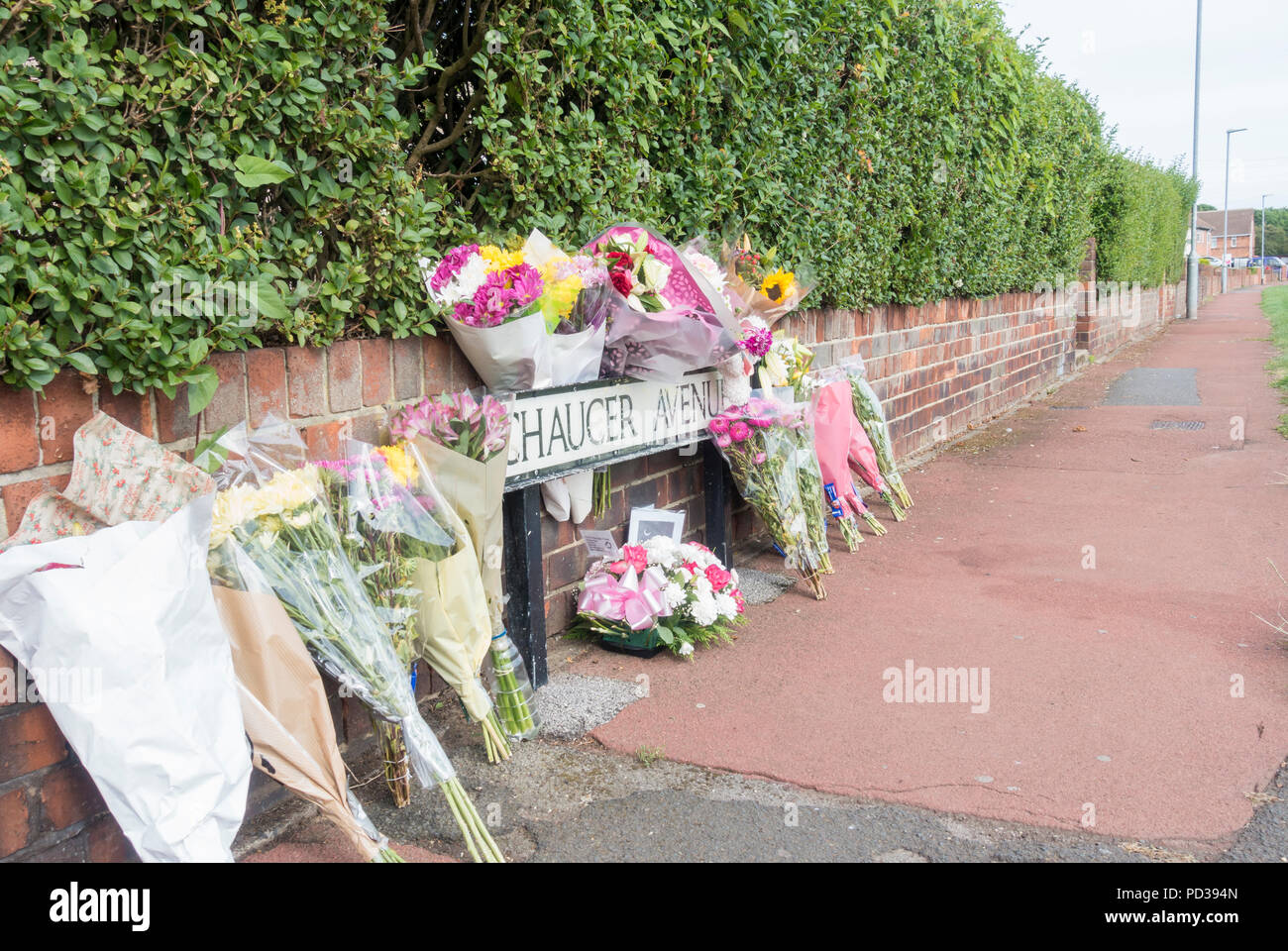 Hartlepool north east  England. United Kingdom. 6th August, 2018. Flower tributes are placed close to  the murder scene where 29 year old Mother of three Kelly Franklin was murdered on Friday evening, 3rd August. Cleveland Police believed the mother had been the victim of a 'targeted' attack after she was found on Oxford Road. 30 year old Torbjorn Kettlewell, also known as Ian, has been charged with murder and possession of a bladed article. Credit: ALAN DAWSON/Alamy Live News Stock Photo