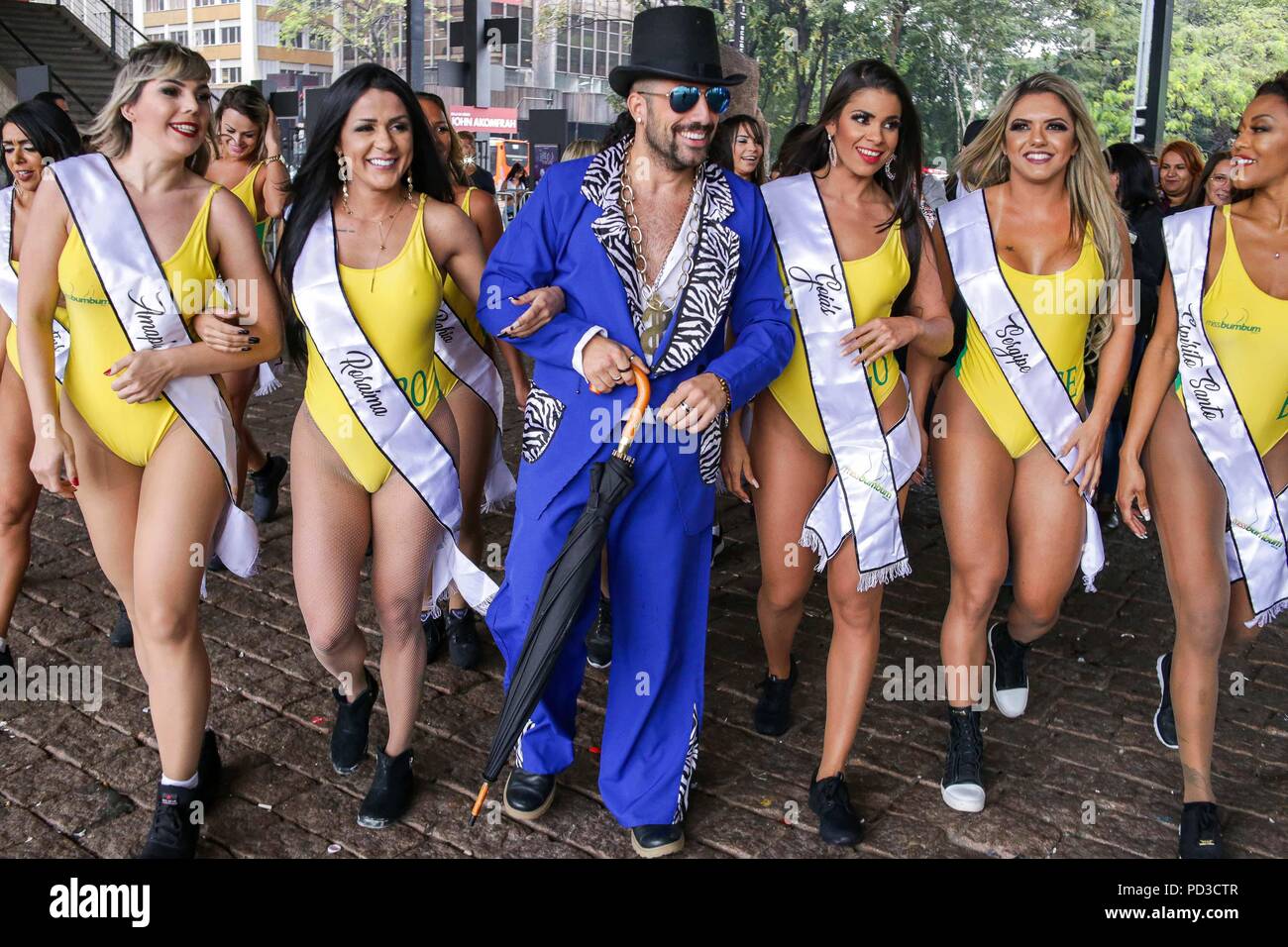 Sao Paulo, Brazil. 6th Aug, 2018. Miss Bum Bum Brazil contest candidates show their attributes in a parade that took place on Avenida Paulista Credit: Dario Oliveira/ZUMA Wire/Alamy Live News Stock Photo