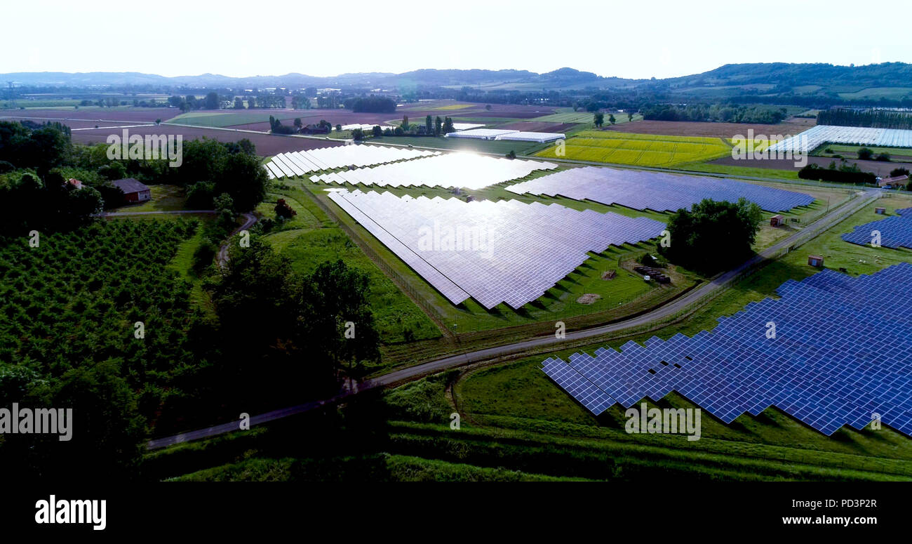 Aerial view solar farm photovoltaic hi-res stock photography and images ...
