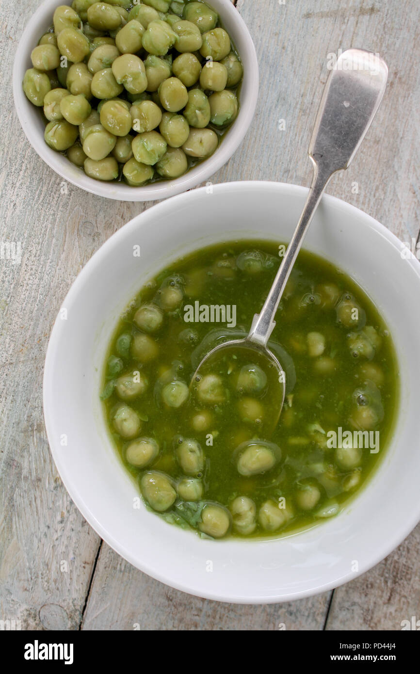 prepared marrowfat peas Stock Photo Alamy