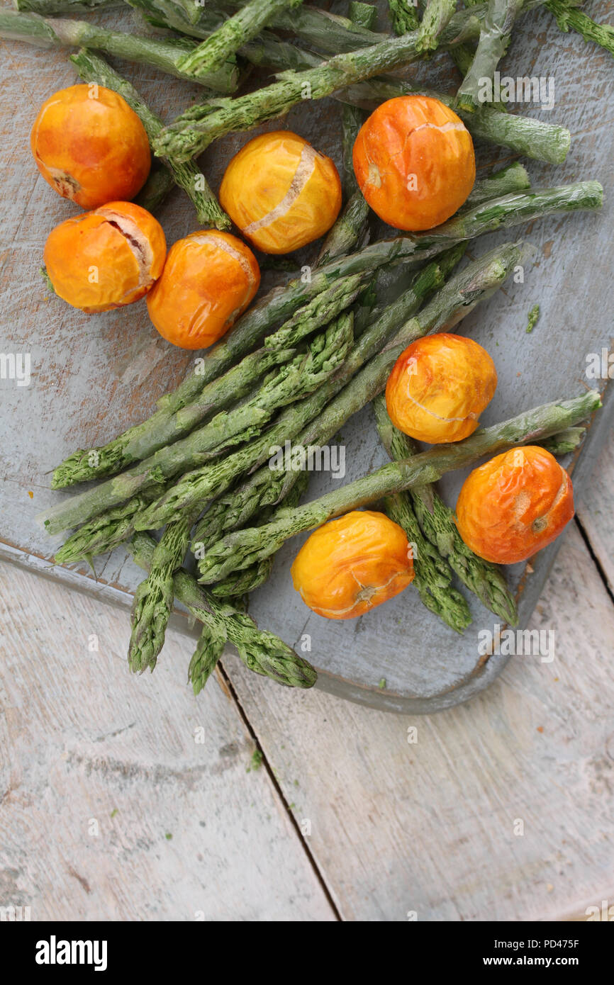 freeze dried asparagus and tomatoes Stock Photo - Alamy