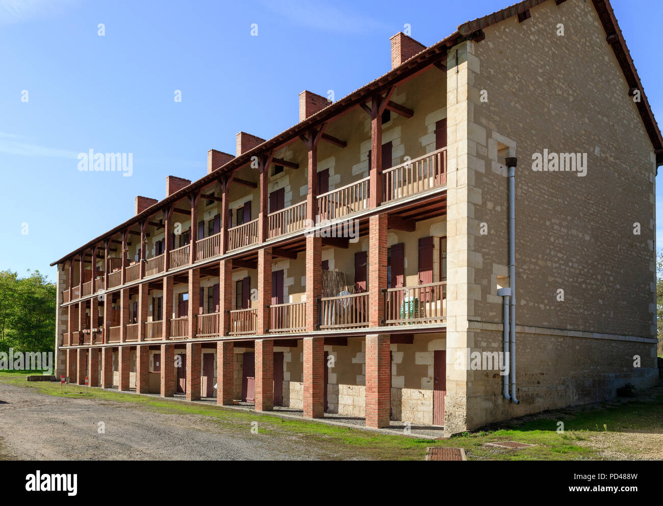 France, Cher, Berry, Grossouvre, Les Galleries building, labor housing of the 19th century // France, Cher (18), Berry, Grossouvre, immeuble Les Galer Stock Photo