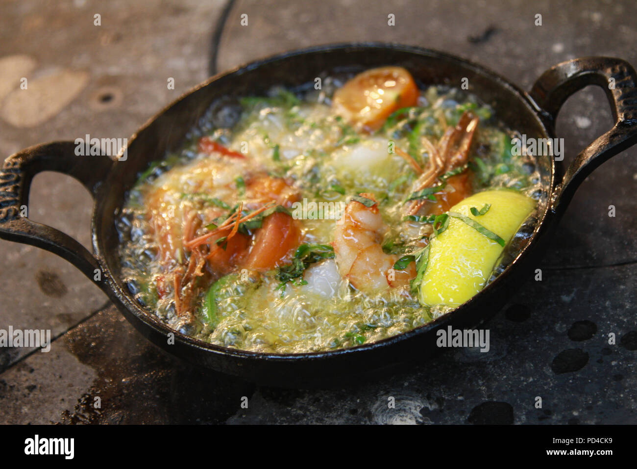 Cooking shellfish in oven hi-res stock photography and images - Alamy