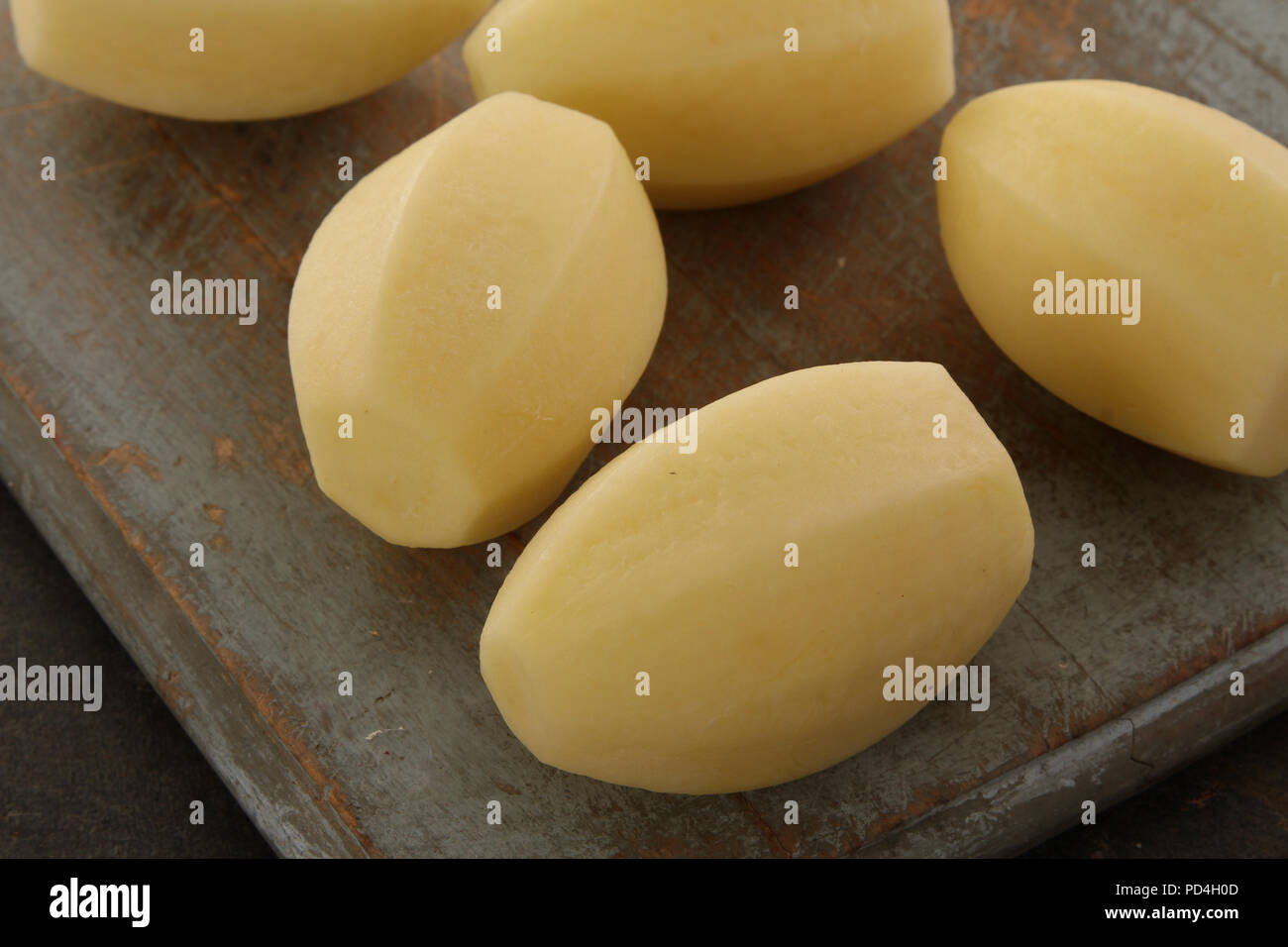 preparing fresh potatoes Stock Photo - Alamy